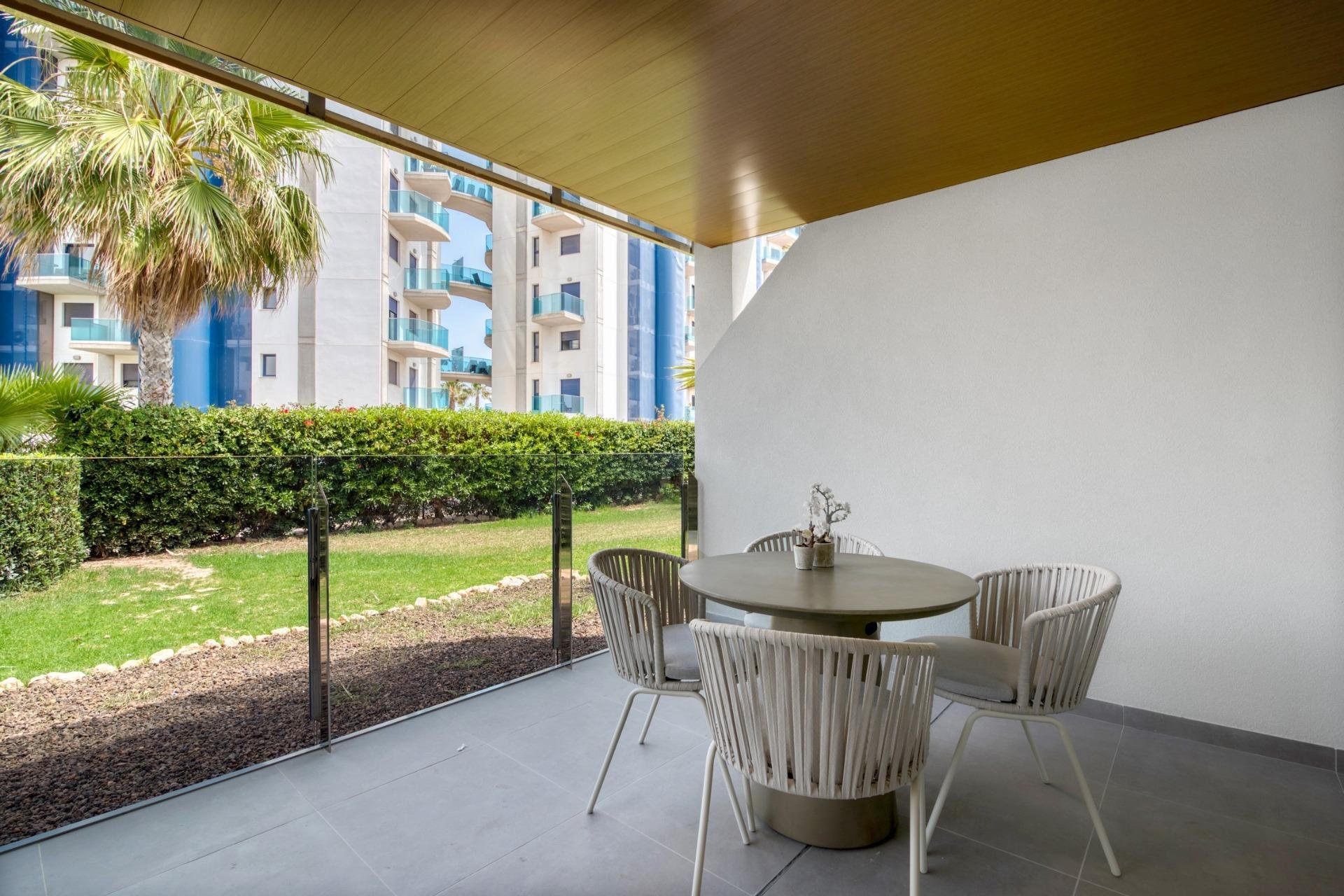 Neue Gebäude - Penthouse -
Torrevieja - Punta Prima