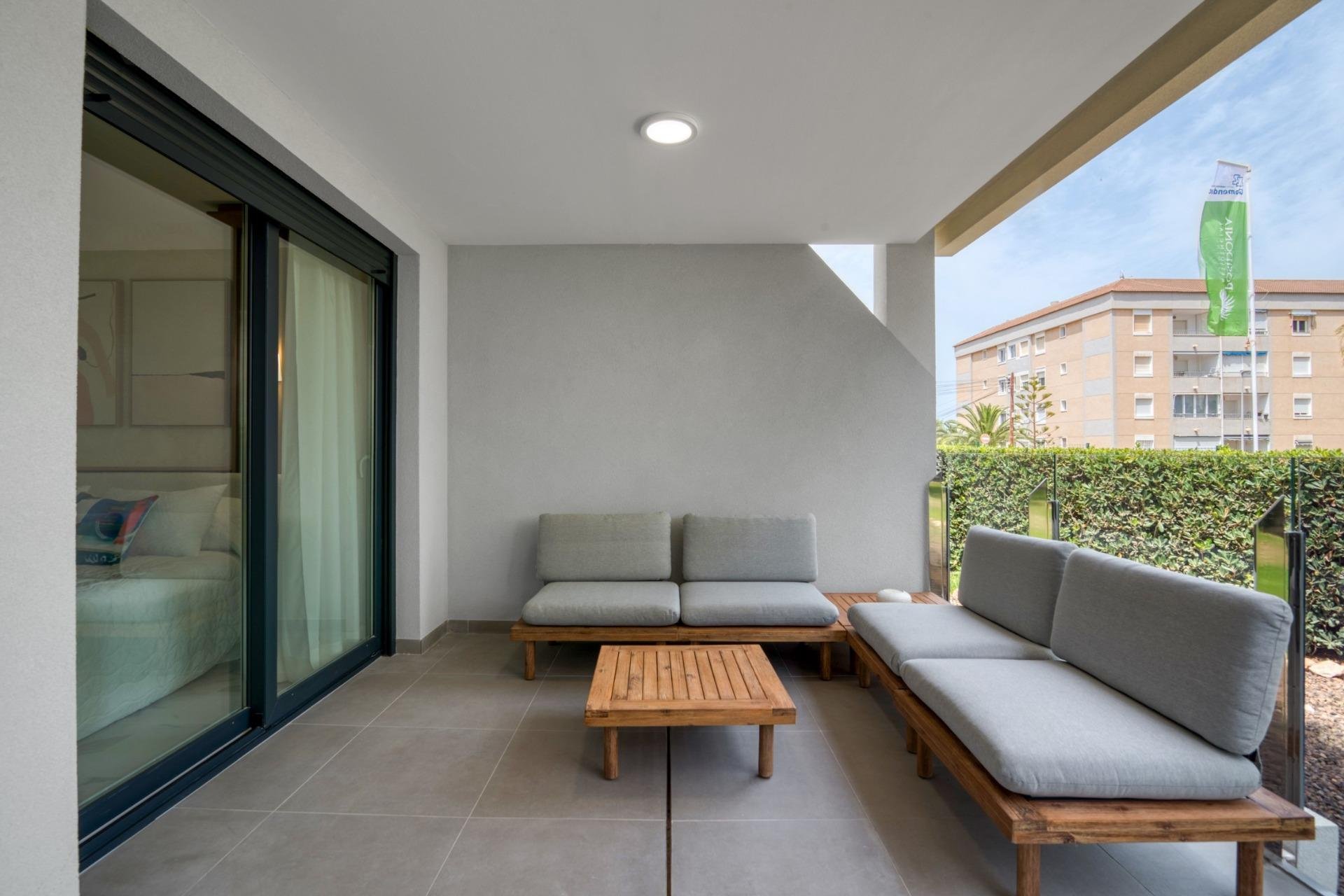 Neue Gebäude - Penthouse -
Torrevieja - Punta Prima