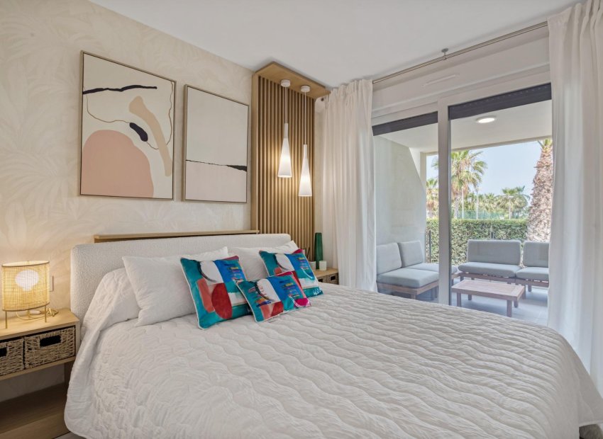 Neue Gebäude - Penthouse -
Torrevieja - Punta Prima