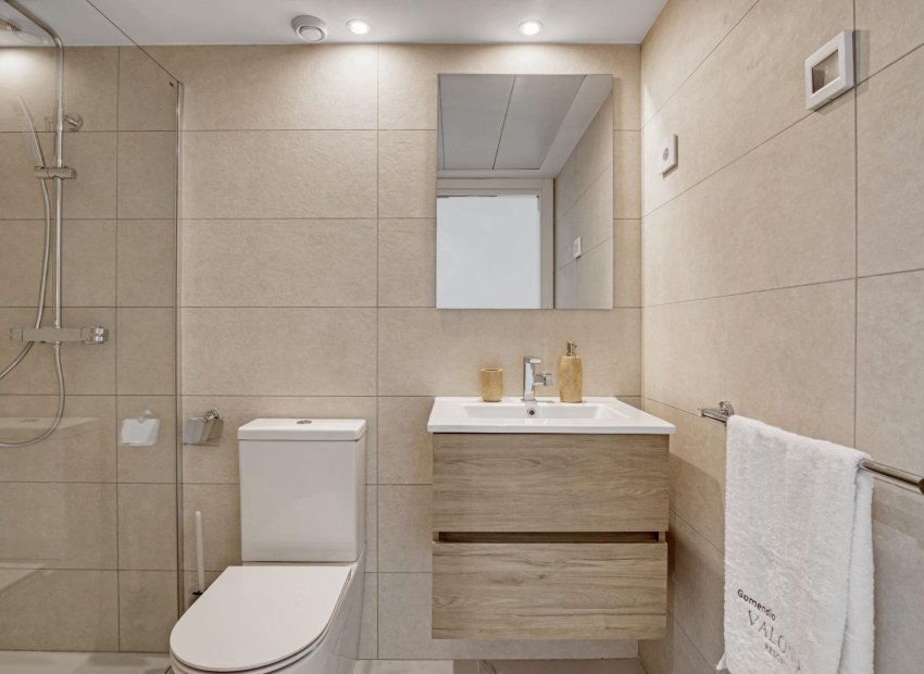Neue Gebäude - Penthouse -
Torrevieja - Punta Prima