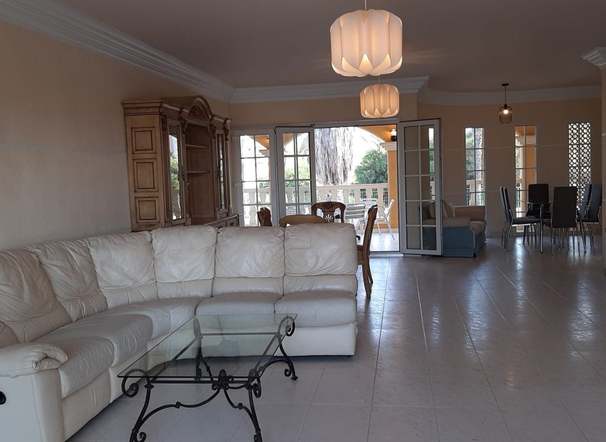 Neue Gebäude - Stadthaus -
San Javier