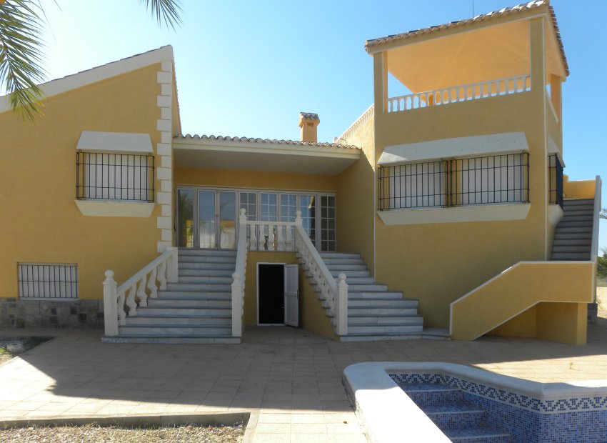 Neue Gebäude - Stadthaus -
San Javier