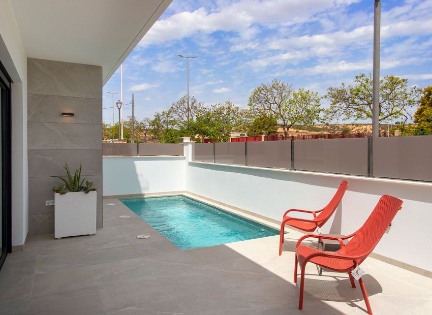 Neue Gebäude - Stadthaus -
Sucina