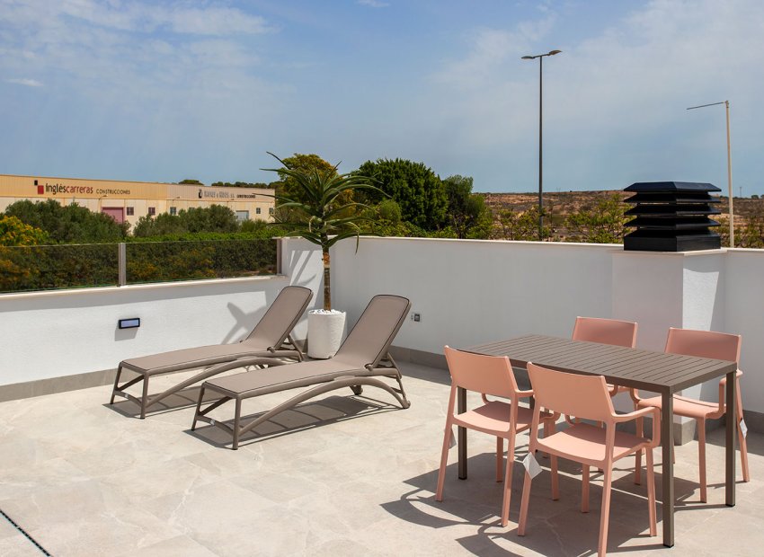 Neue Gebäude - Stadthaus -
Sucina