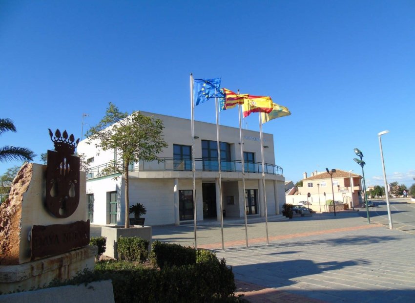 Neue Gebäude - Villa -
Daya Nueva