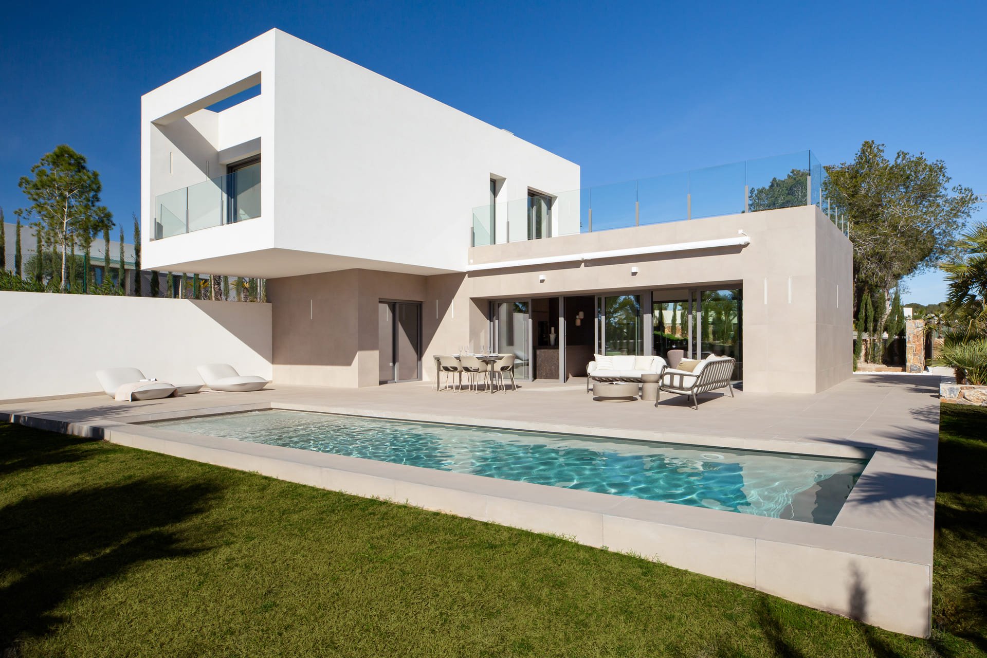 Neue Gebäude - Villa -
Dehesa de Campoamor