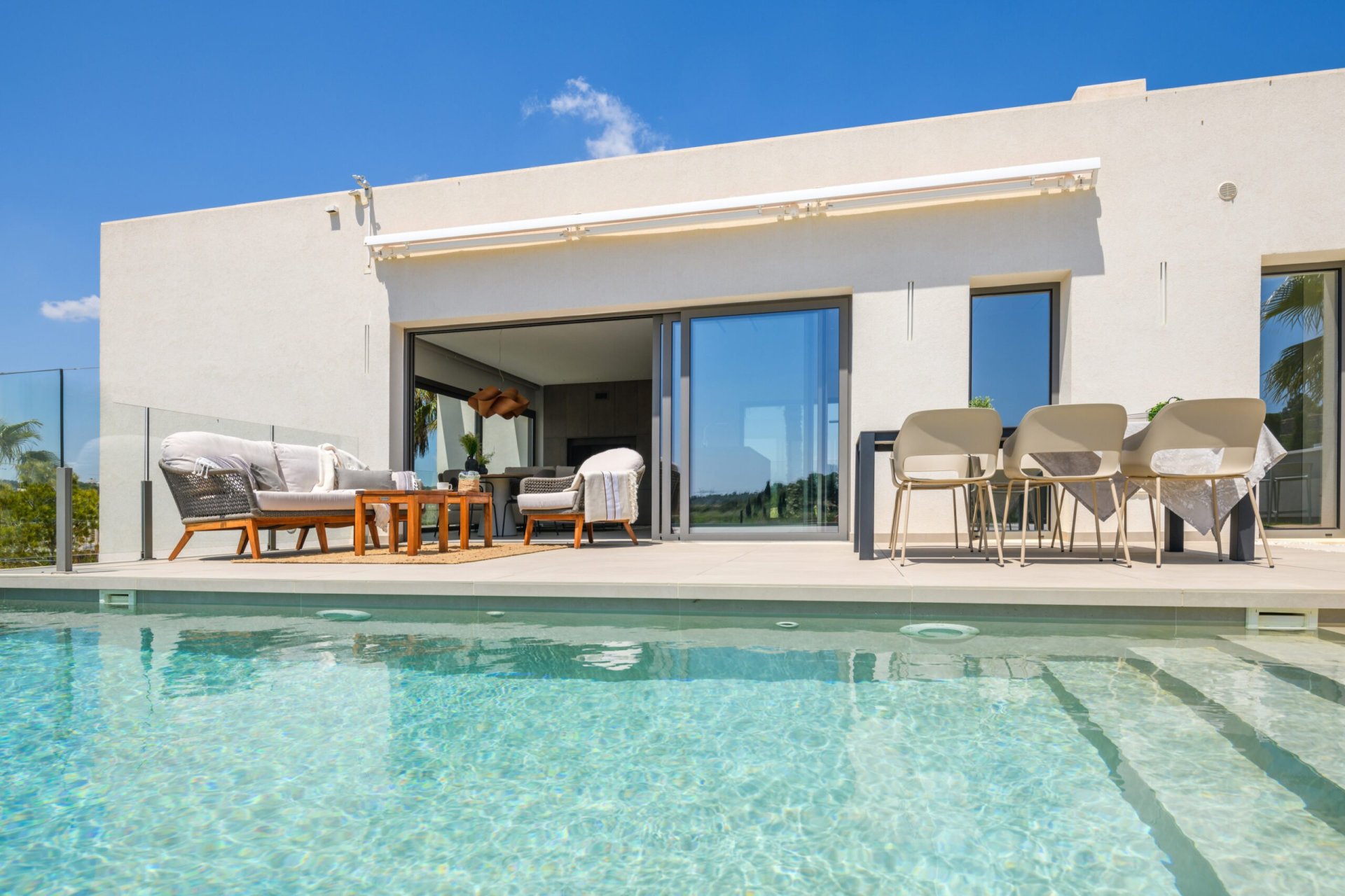 Neue Gebäude - Villa -
Dehesa de Campoamor