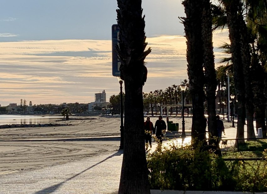 Neue Gebäude - Villa -
Los Alcazares - Playa la Atascadera