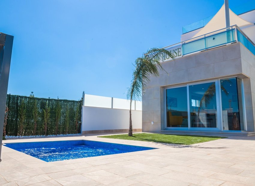 Neue Gebäude - Villa -
Los Alcazares - Serena Golf