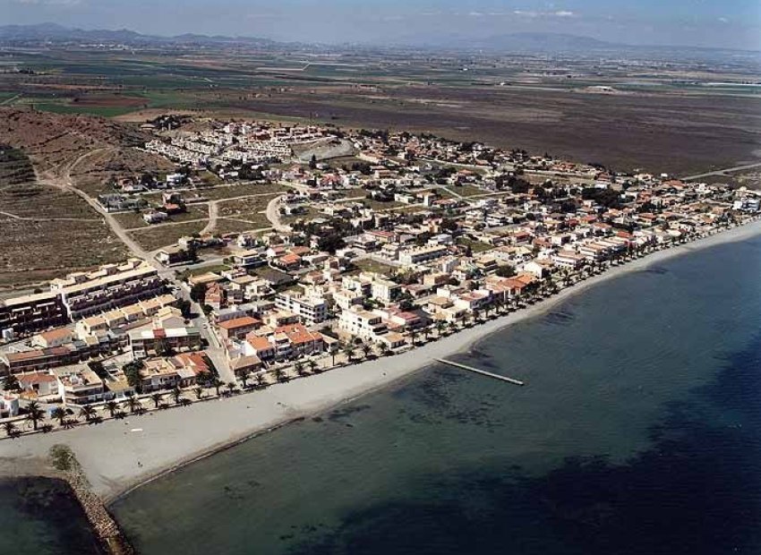 Neue Gebäude - Villa -
Los Urrutias - Estrella De Mar