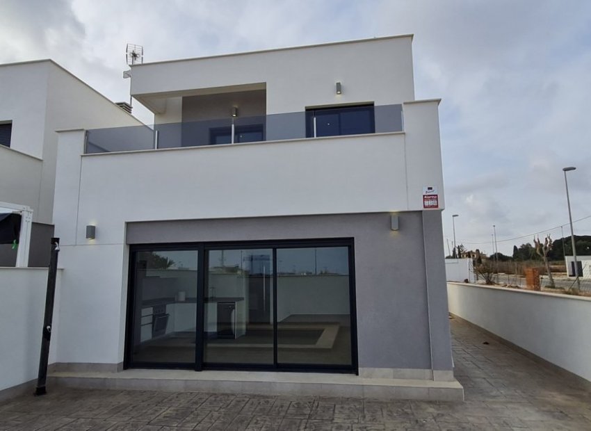 Neue Gebäude - Villa -
Orihuela Costa - El Barranco