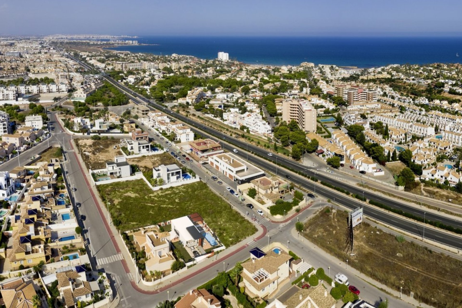 Neue Gebäude - Villa -
Orihuela Costa - La Zenia