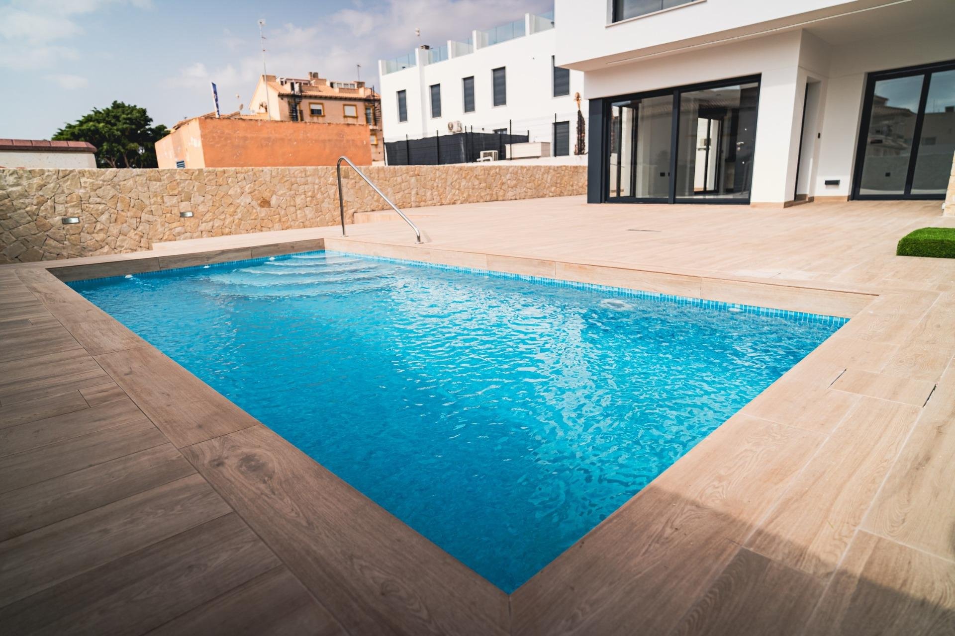Neue Gebäude - Villa -
Orihuela Costa - Punta Prima