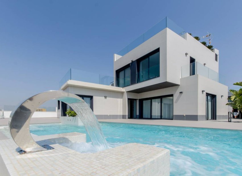 Neue Gebäude - Villa -
Orihuela Costa