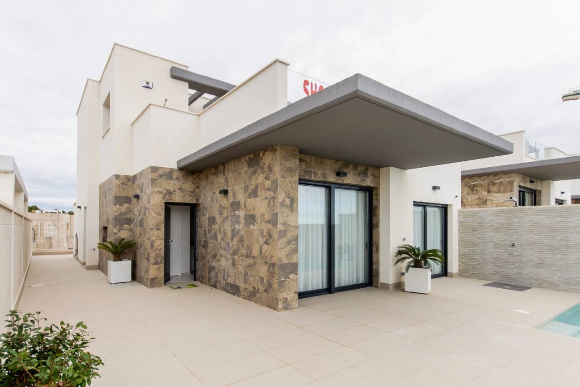 Neue Gebäude - Villa -
Orihuela Costa