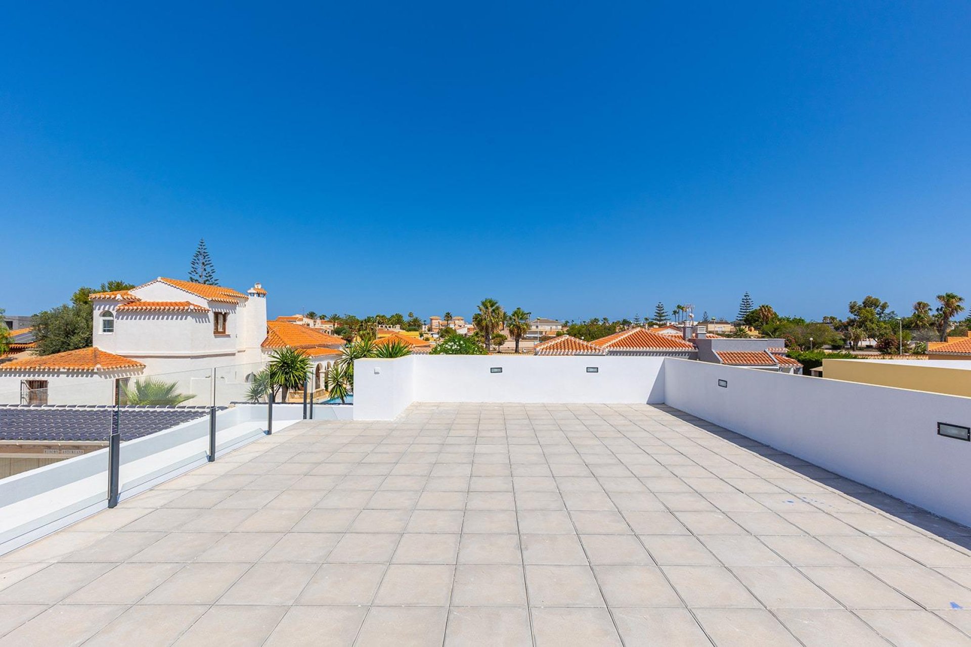 Neue Gebäude - Villa -
Torrevieja - Los Balcones