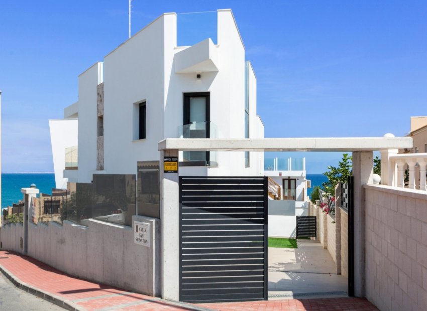 Neue Gebäude - Villa -
Torrevieja - Torrejón