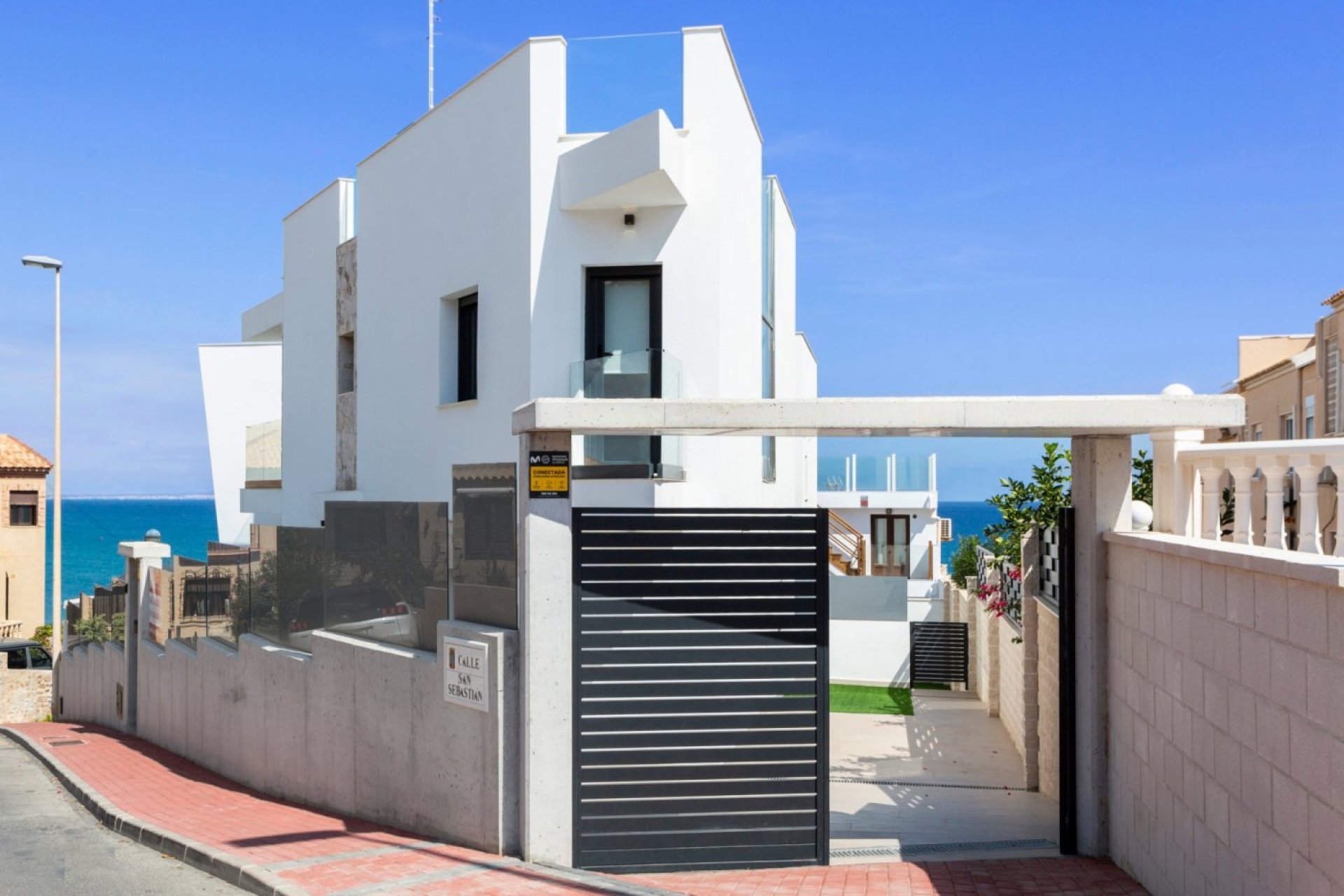 Neue Gebäude - Villa -
Torrevieja - Torrejón