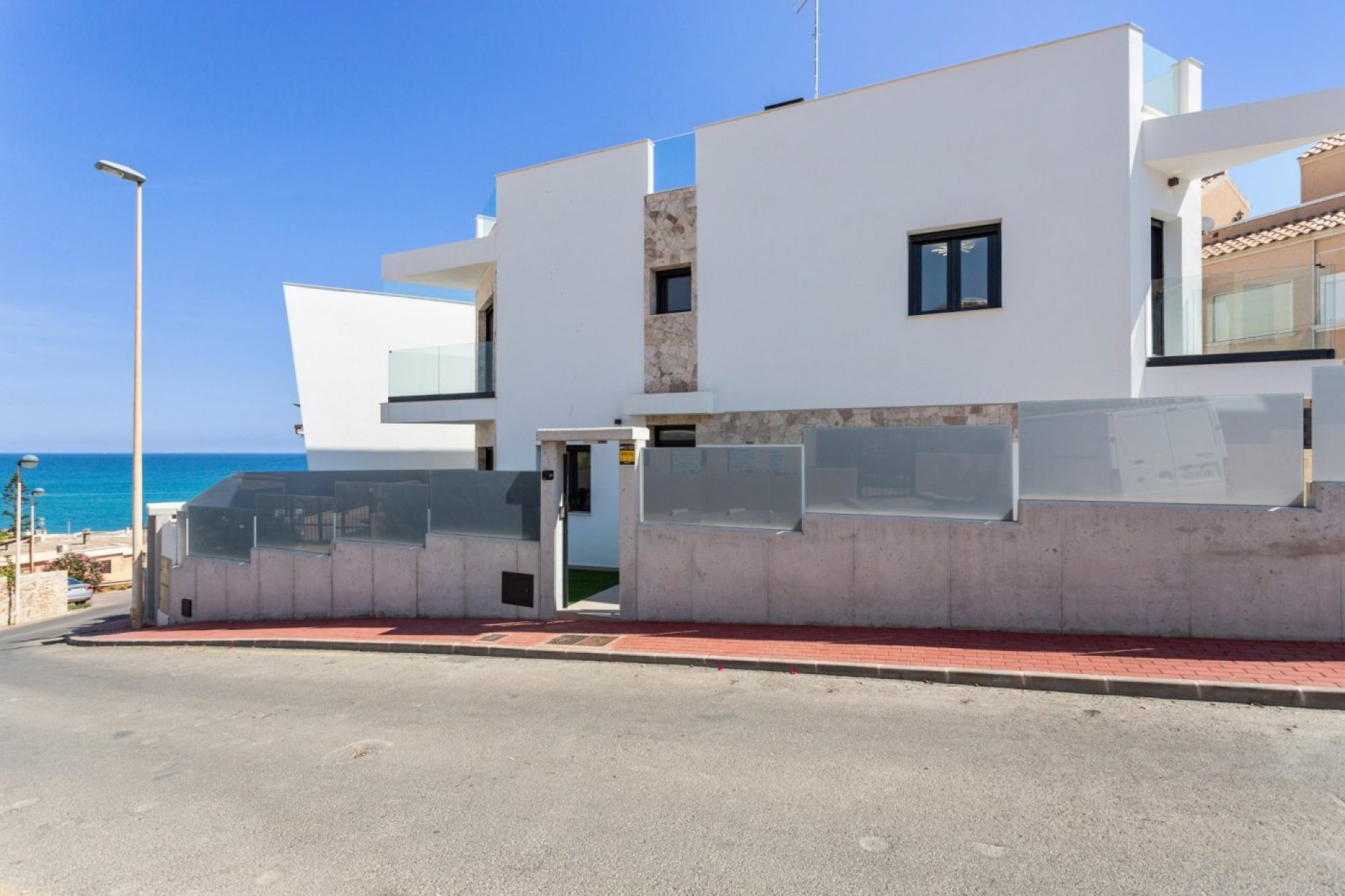 Neue Gebäude - Villa -
Torrevieja - Torrejón