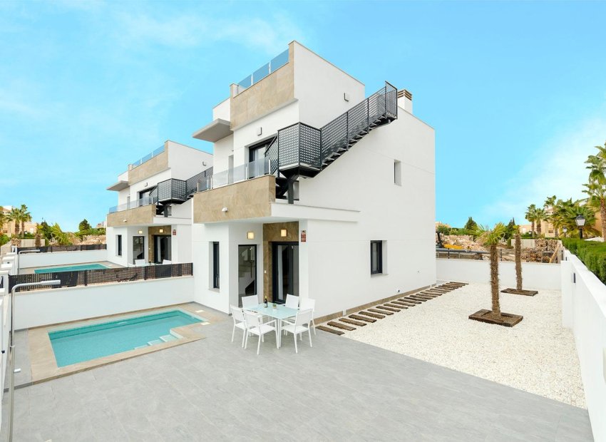 Neue Gebäude - Villa -
Torrevieja - Torretas