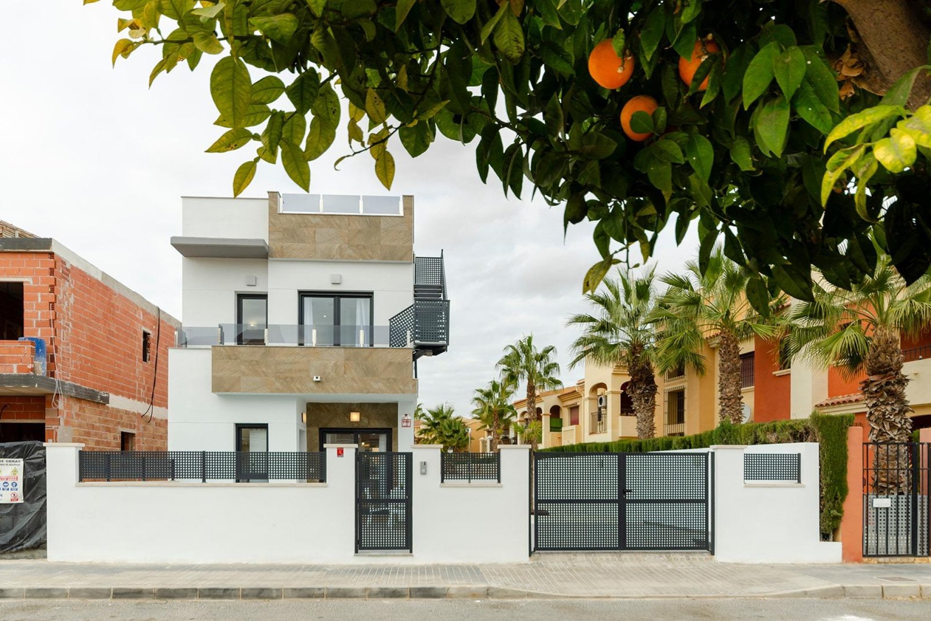 Neue Gebäude - Villa -
Torrevieja - Torretas