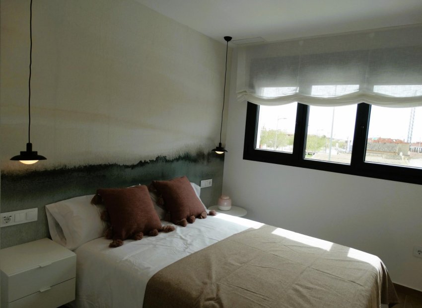 New Build - Bungalow -
Pilar de la Horadada - pueblo