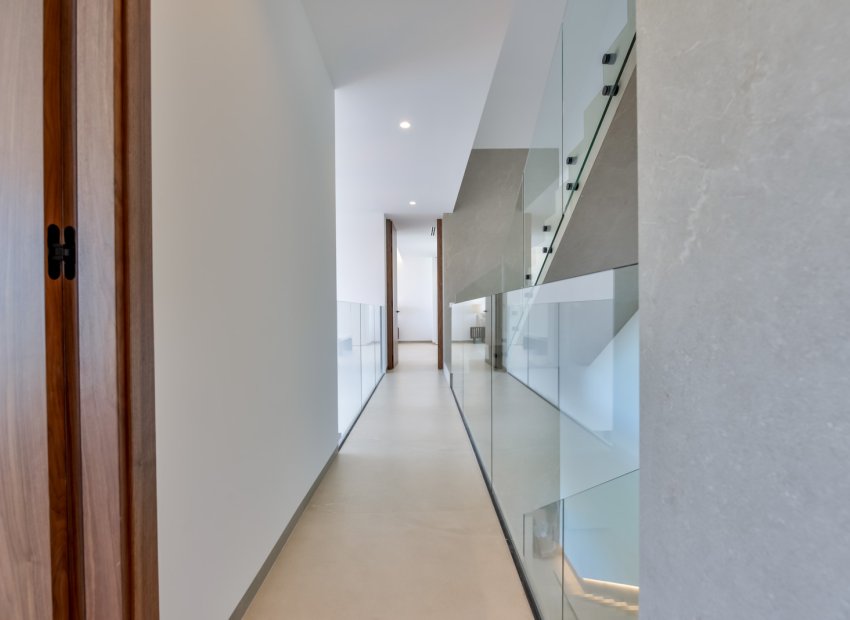 New Build - Detached House / Villa -
Altea