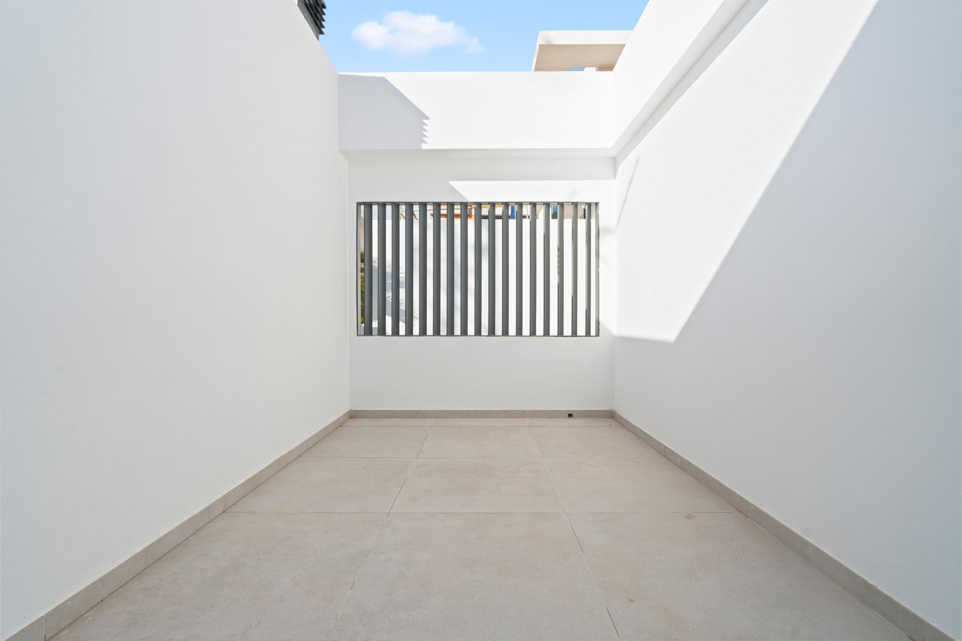 New Build - Detached House / Villa -
Benidorm