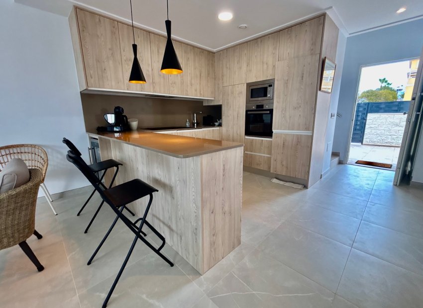 New Build - Detached House / Villa -
Benijofar