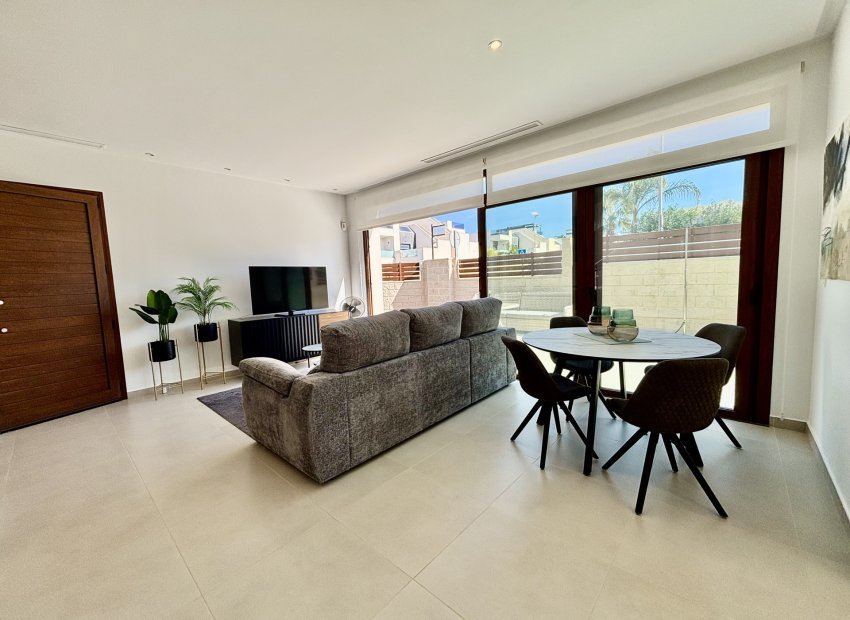 New Build - Detached House / Villa -
Benijofar