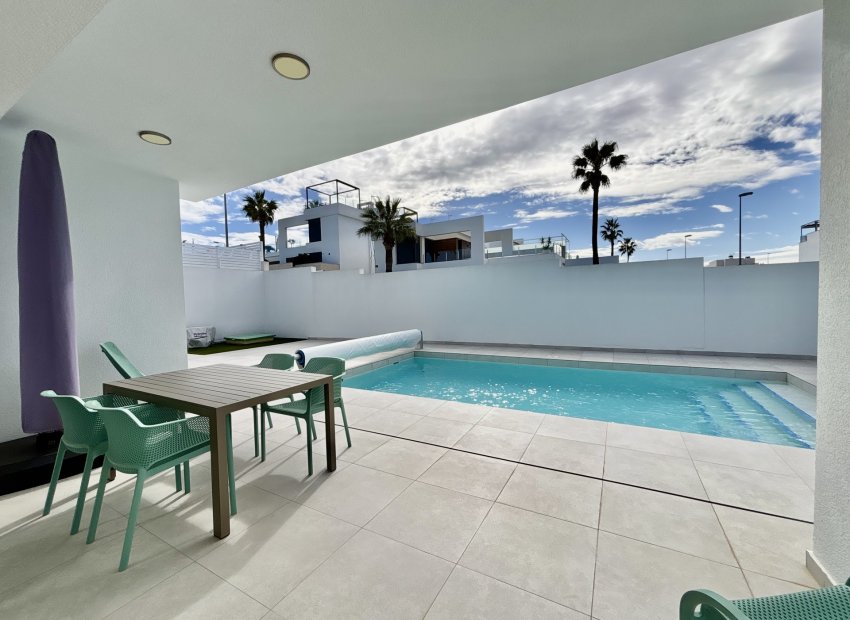 New Build - Detached House / Villa -
Benijofar