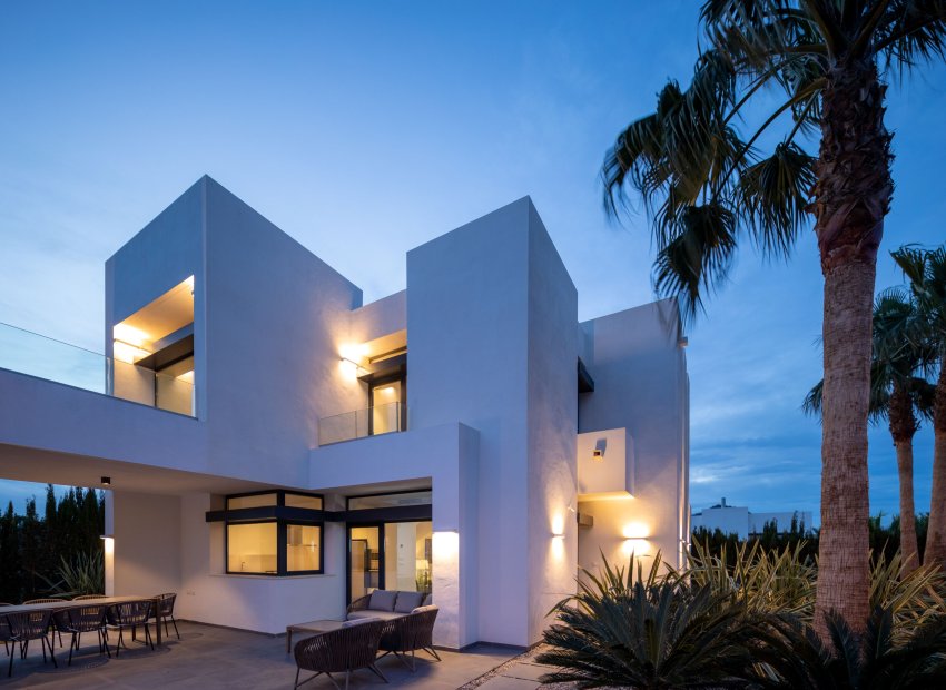 New Build - Detached House / Villa -
Cartagena