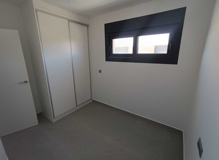 New Build - Detached House / Villa -
Daya Nueva