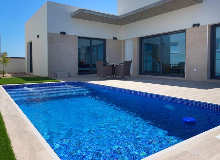 New Build - Detached House / Villa -
Daya Nueva