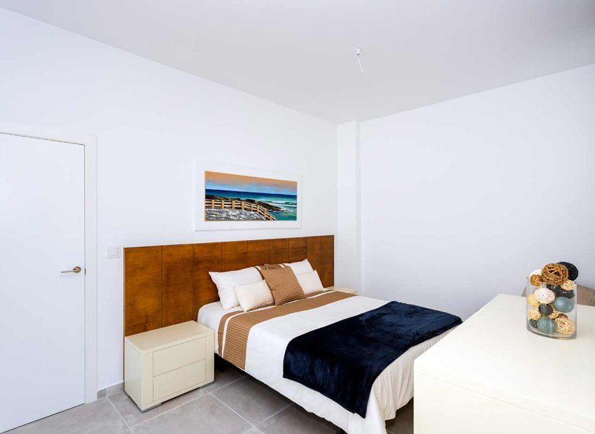 New Build - Detached House / Villa -
Daya Nueva