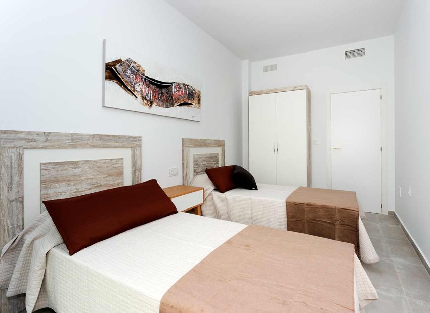 New Build - Detached House / Villa -
Daya Nueva