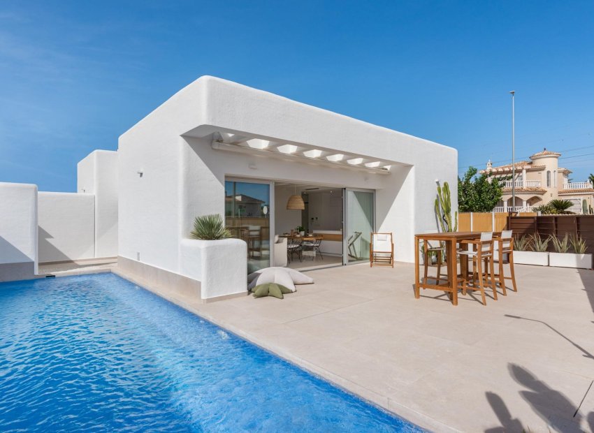 New Build - Detached House / Villa -
Dolores - polideportivo