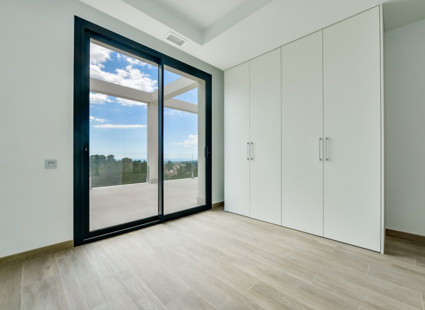 New Build - Detached House / Villa -
Finestrat