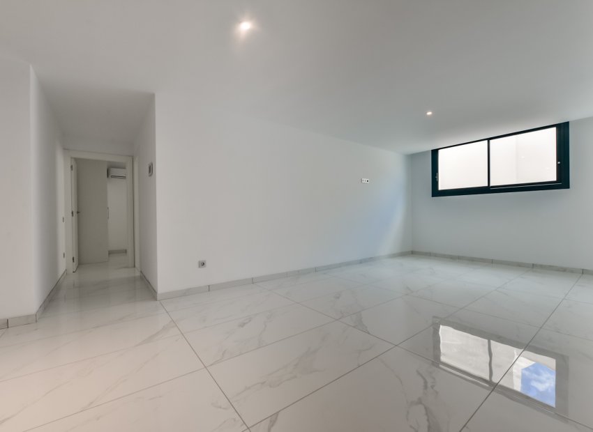 New Build - Detached House / Villa -
Finestrat