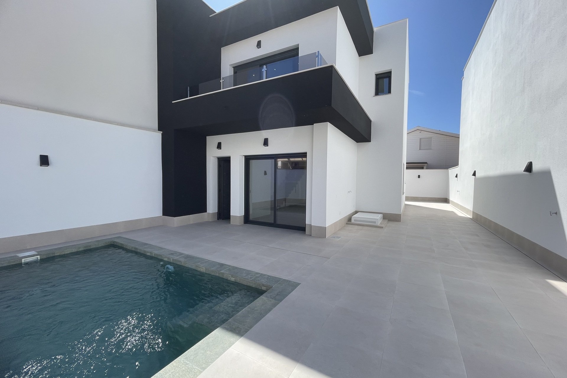 New Build - Detached House / Villa -
Heredades