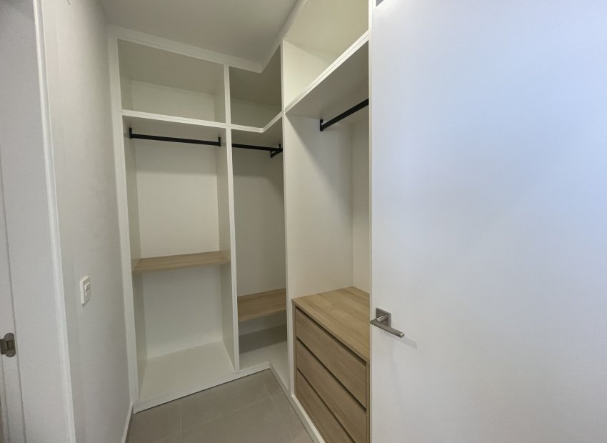 New Build - Detached House / Villa -
Heredades