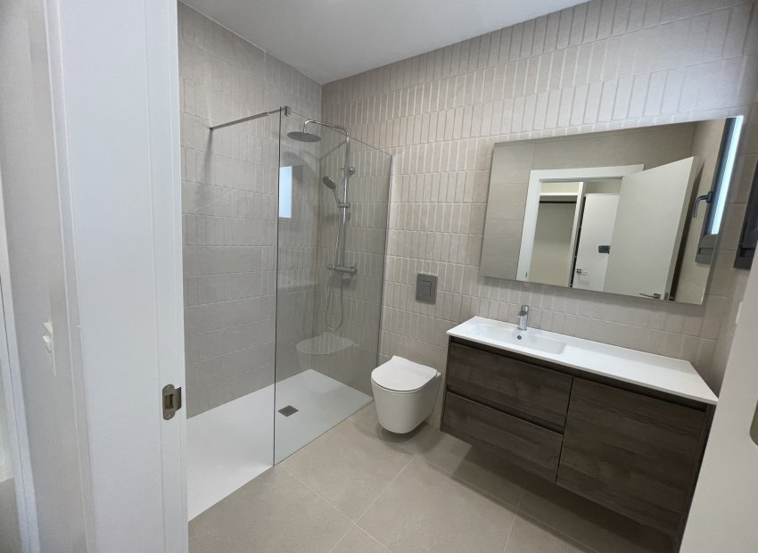 New Build - Detached House / Villa -
Heredades