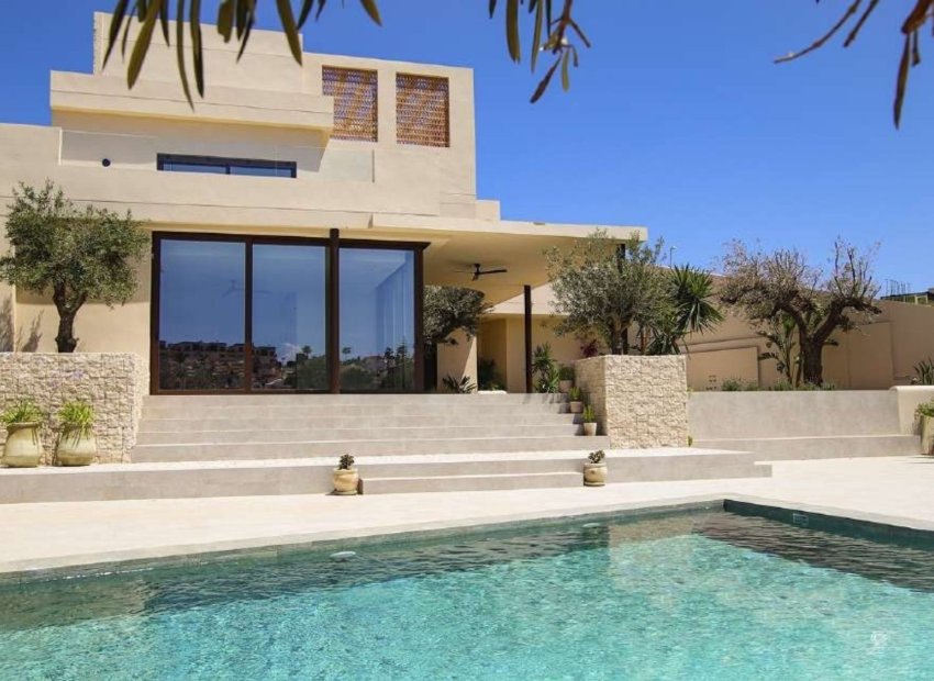New Build - Detached House / Villa -
La Marina