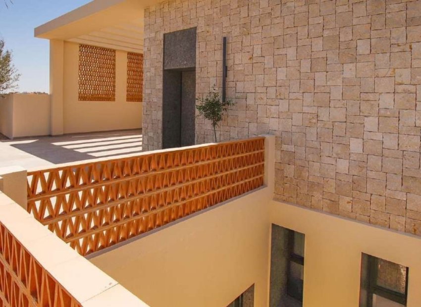 New Build - Detached House / Villa -
La Marina