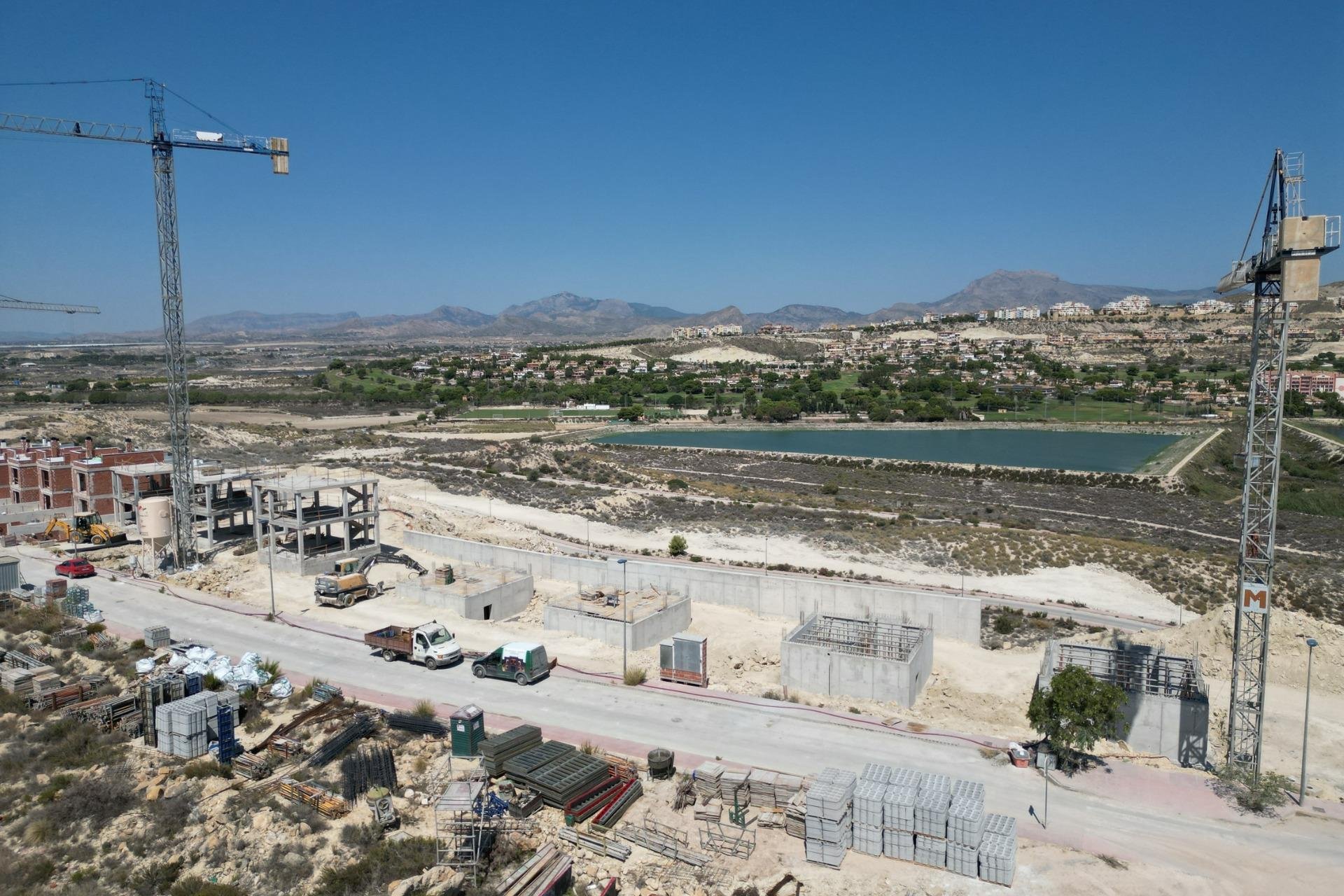 New Build - Detached House / Villa -
Mutxamel