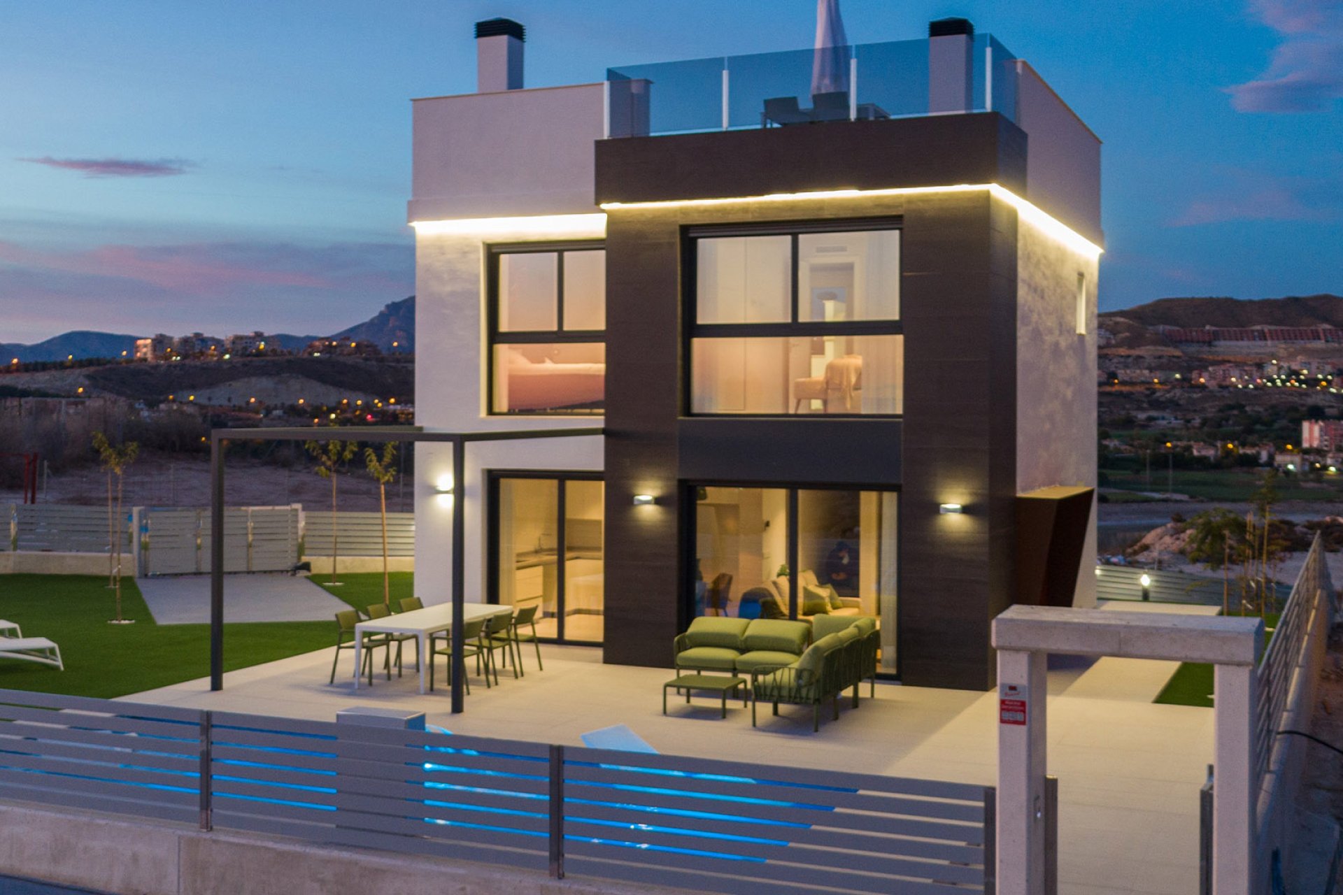 New Build - Detached House / Villa -
Mutxamel