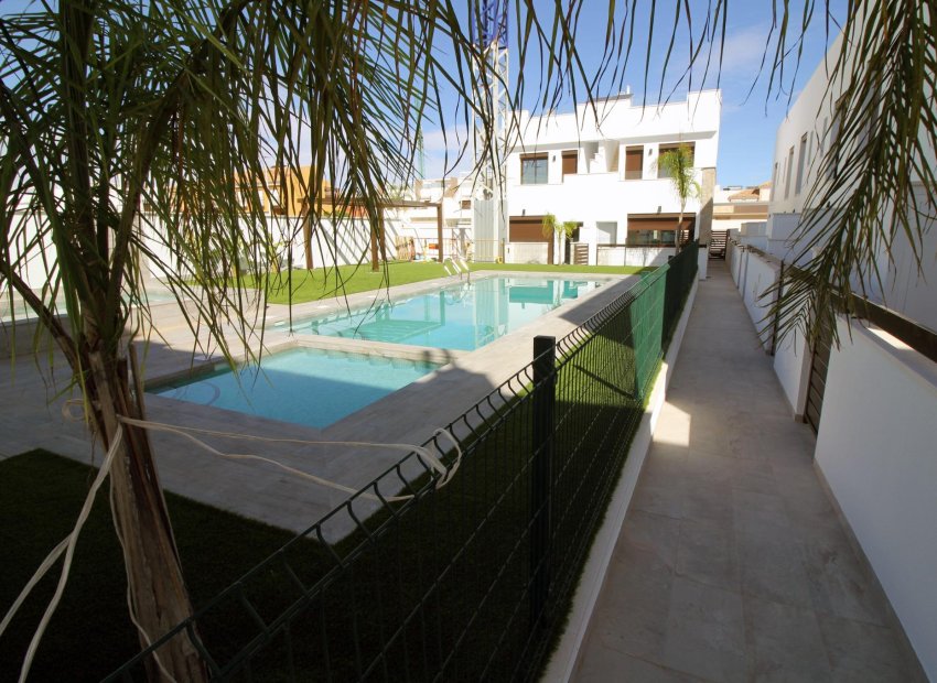 New Build - Detached House / Villa -
Pilar de la Horadada - parque Andromeda