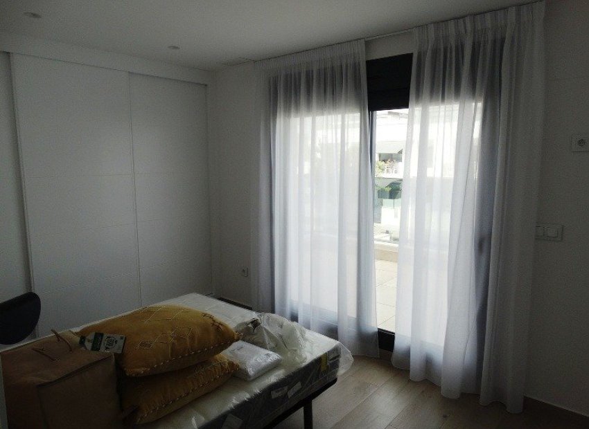 New Build - Detached House / Villa -
Pilar de la Horadada - pueblo