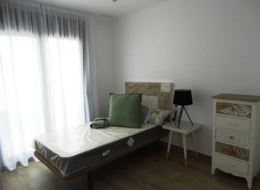 New Build - Detached House / Villa -
Pilar de la Horadada - pueblo