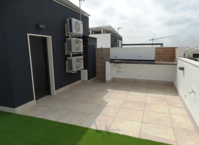 New Build - Detached House / Villa -
Pilar de la Horadada - pueblo